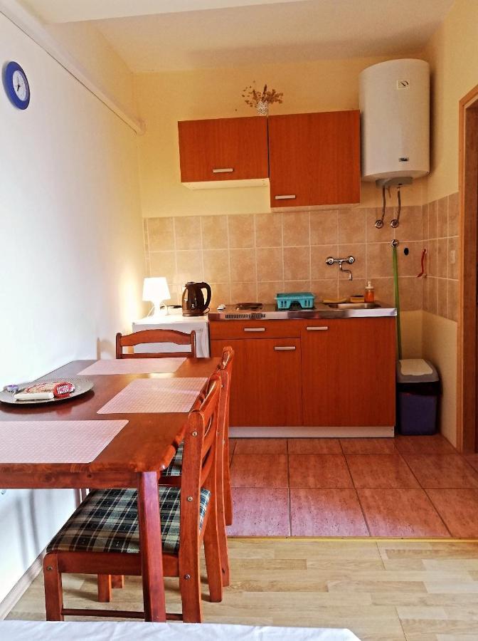 Apartments Vedrana Šibuljina エクステリア 写真