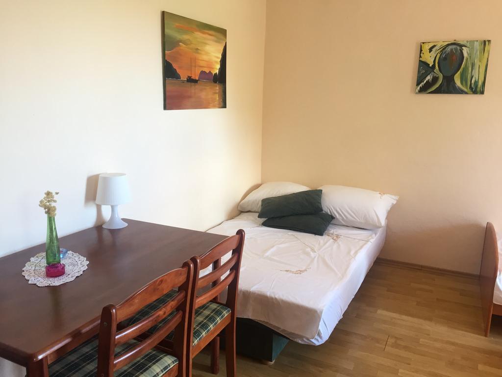 Apartments Vedrana Šibuljina エクステリア 写真